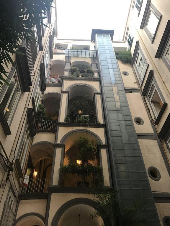 Chiaia Guest House 那不勒斯 外观 照片